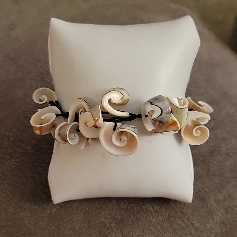 Vintage Curled Shell Mermaidcore Fantasy Stretch Bracelet